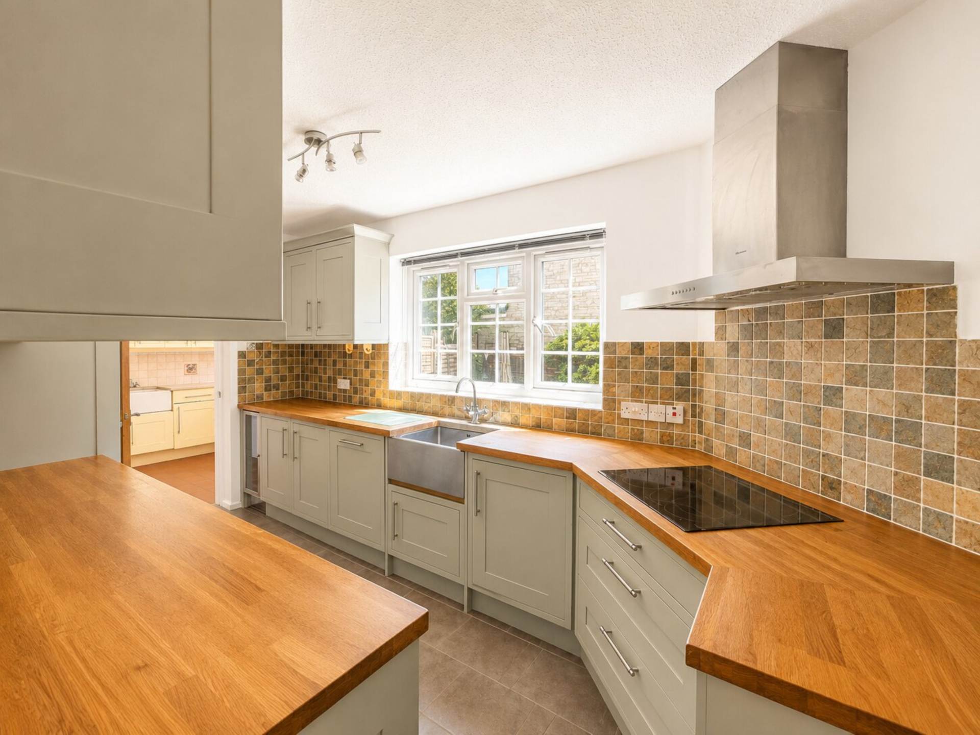 Barn End, Marshfield, Image 8