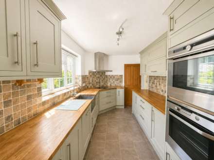 Barn End, Marshfield, Image 11
