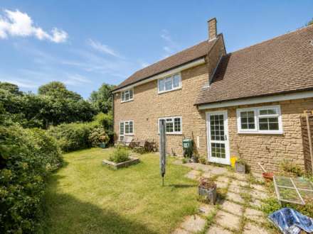 Barn End, Marshfield, Image 12