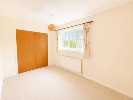 Barn End, Marshfield, Image 17