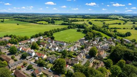Barn End, Marshfield, Image 24