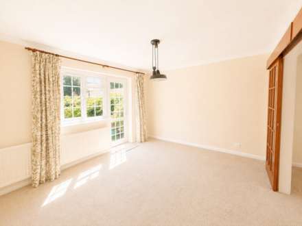 Barn End, Marshfield, Image 5