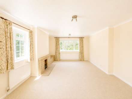 Barn End, Marshfield, Image 6