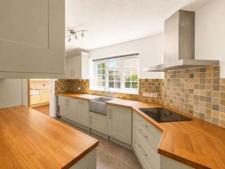 Barn End, Marshfield, Image 8
