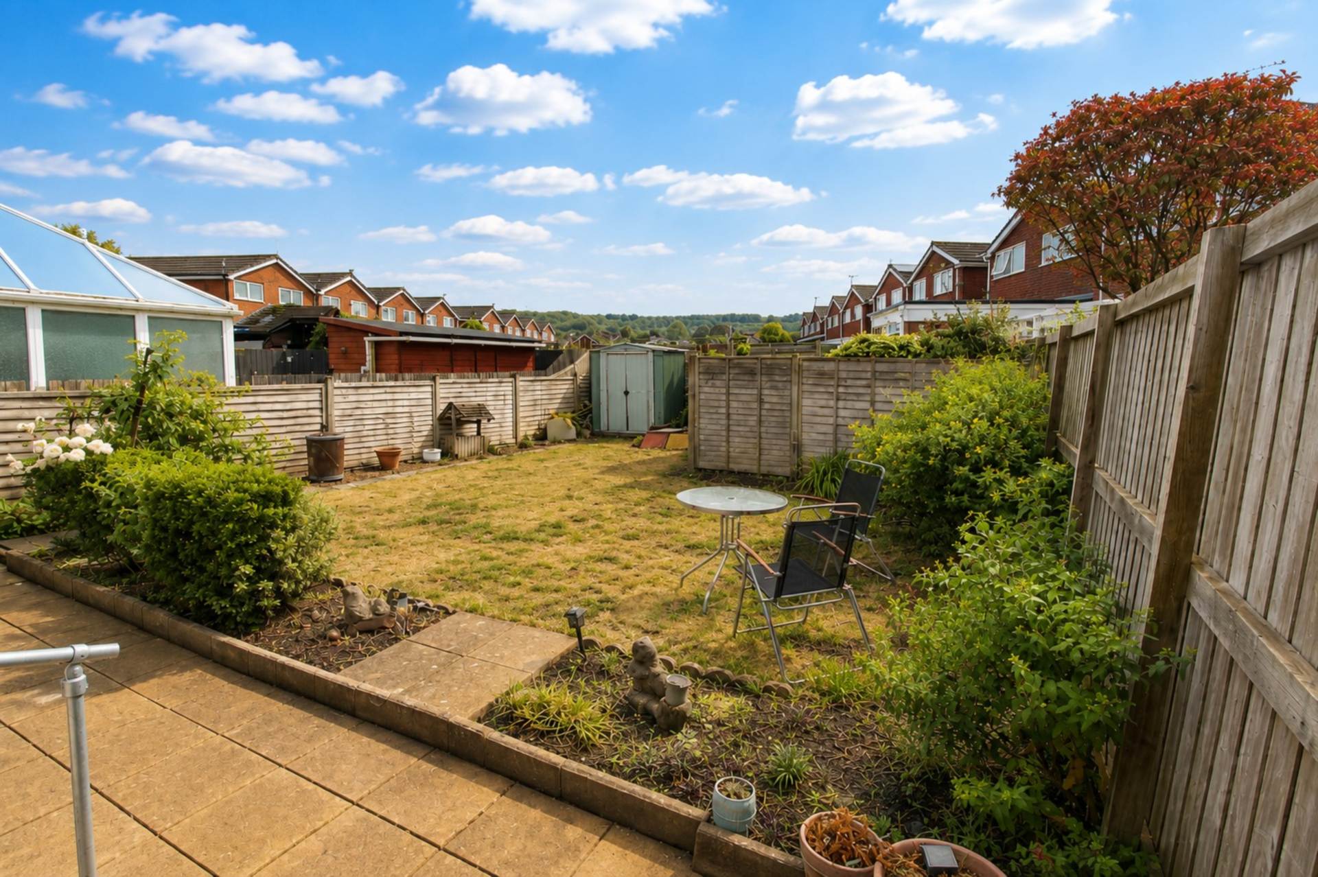 Mead Vale**2 Bedrooms**Large Lounge**Garage & Parking**Sunny Rear Garden**, Image 10