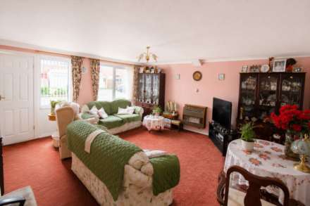 Mead Vale**2 Bedrooms**Large Lounge**Garage & Parking**Sunny Rear Garden**, Image 3