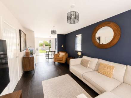 Sedgemoor Close, Lympsham, Image 5