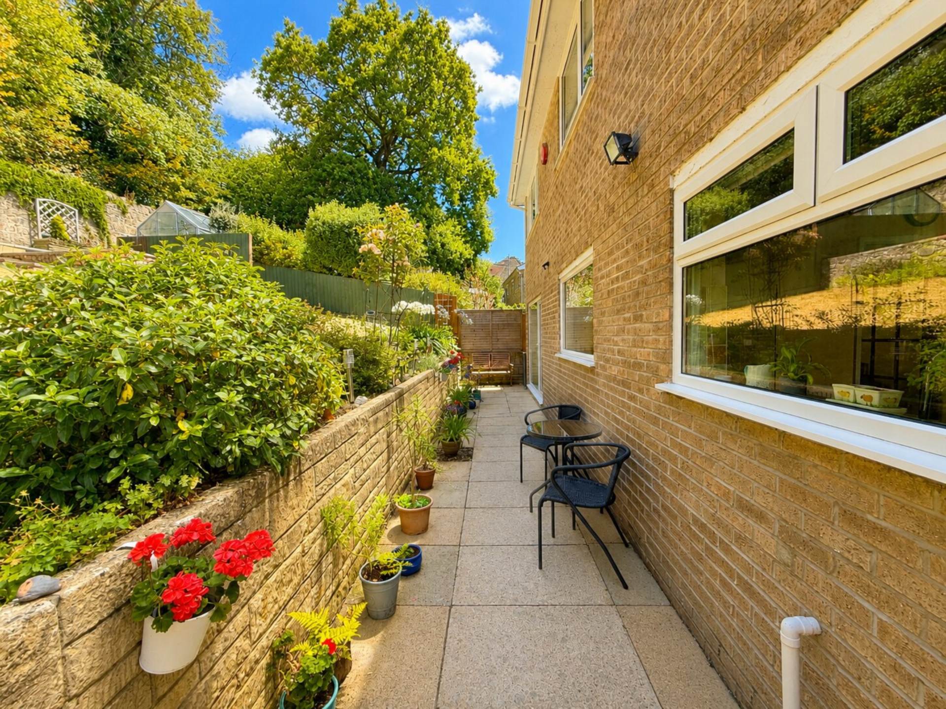 Ringwood Grove, Hillside, Image 13