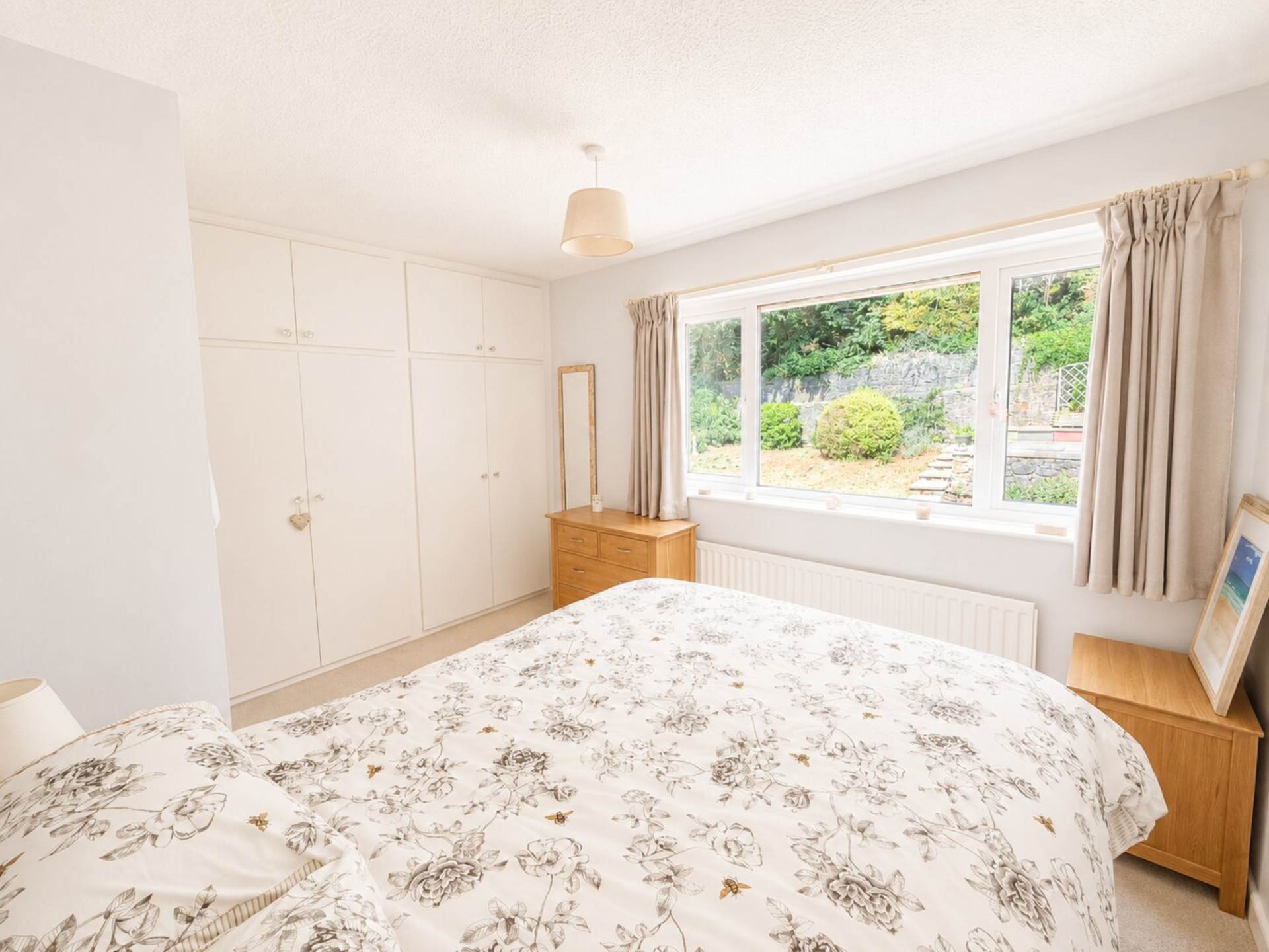 Ringwood Grove, Hillside, Image 21