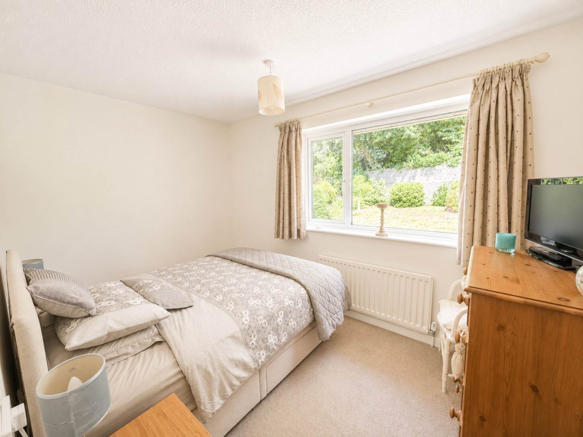 Ringwood Grove, Hillside, Image 23