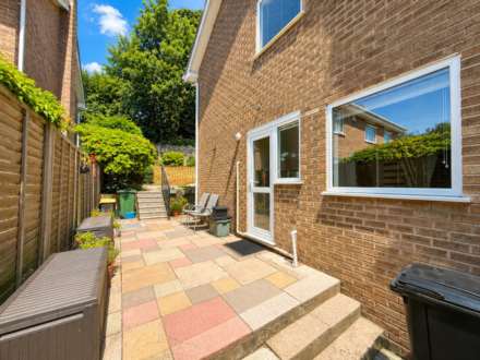 Ringwood Grove, Hillside, Image 11