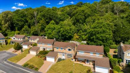 Ringwood Grove, Hillside, Image 29