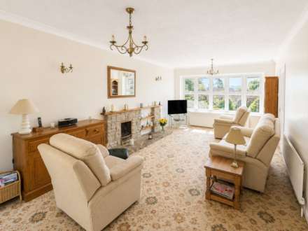 Ringwood Grove, Hillside, Image 6