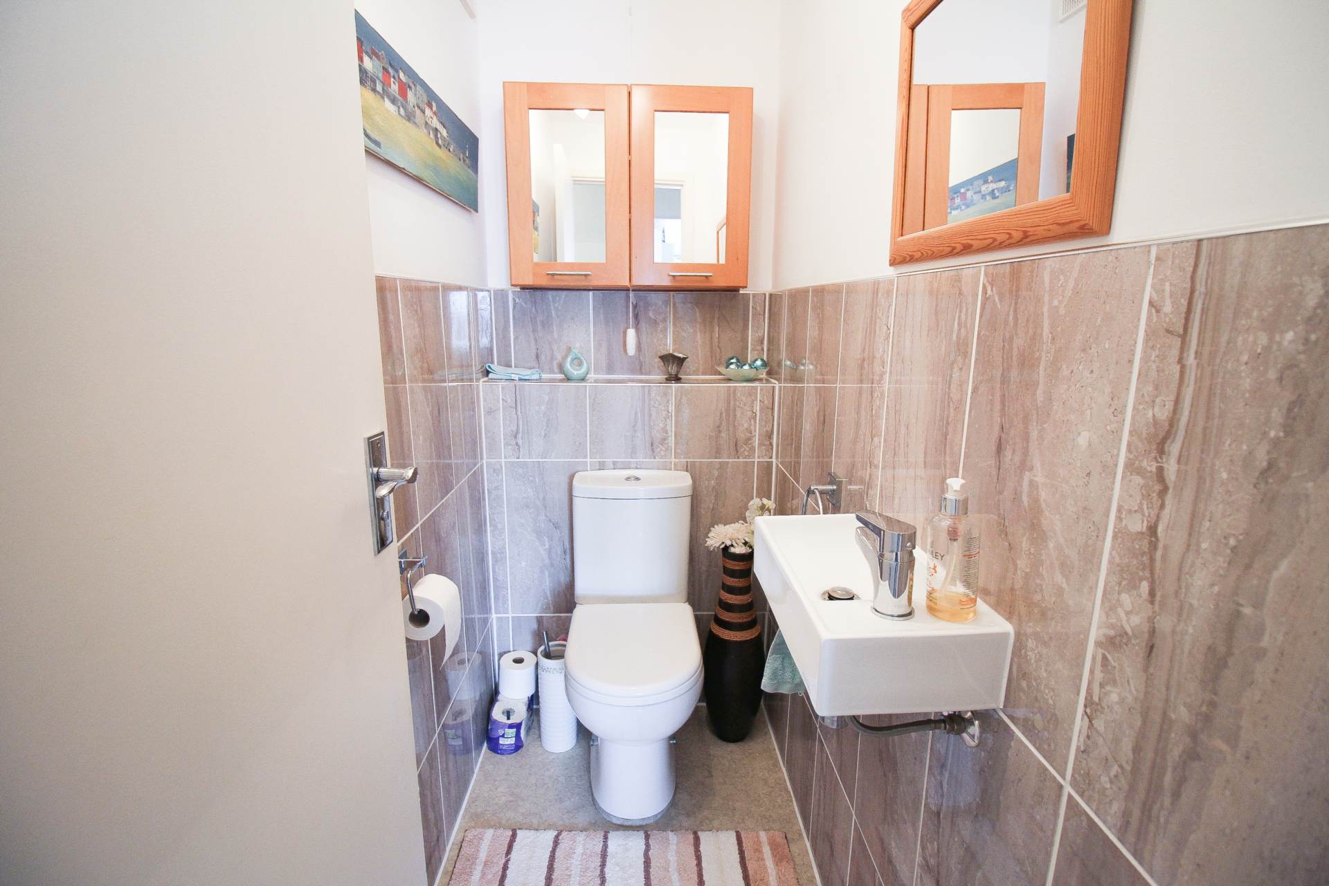Sea Front Location**Two Bedrooms**Fabulous Sea Views**, Image 13