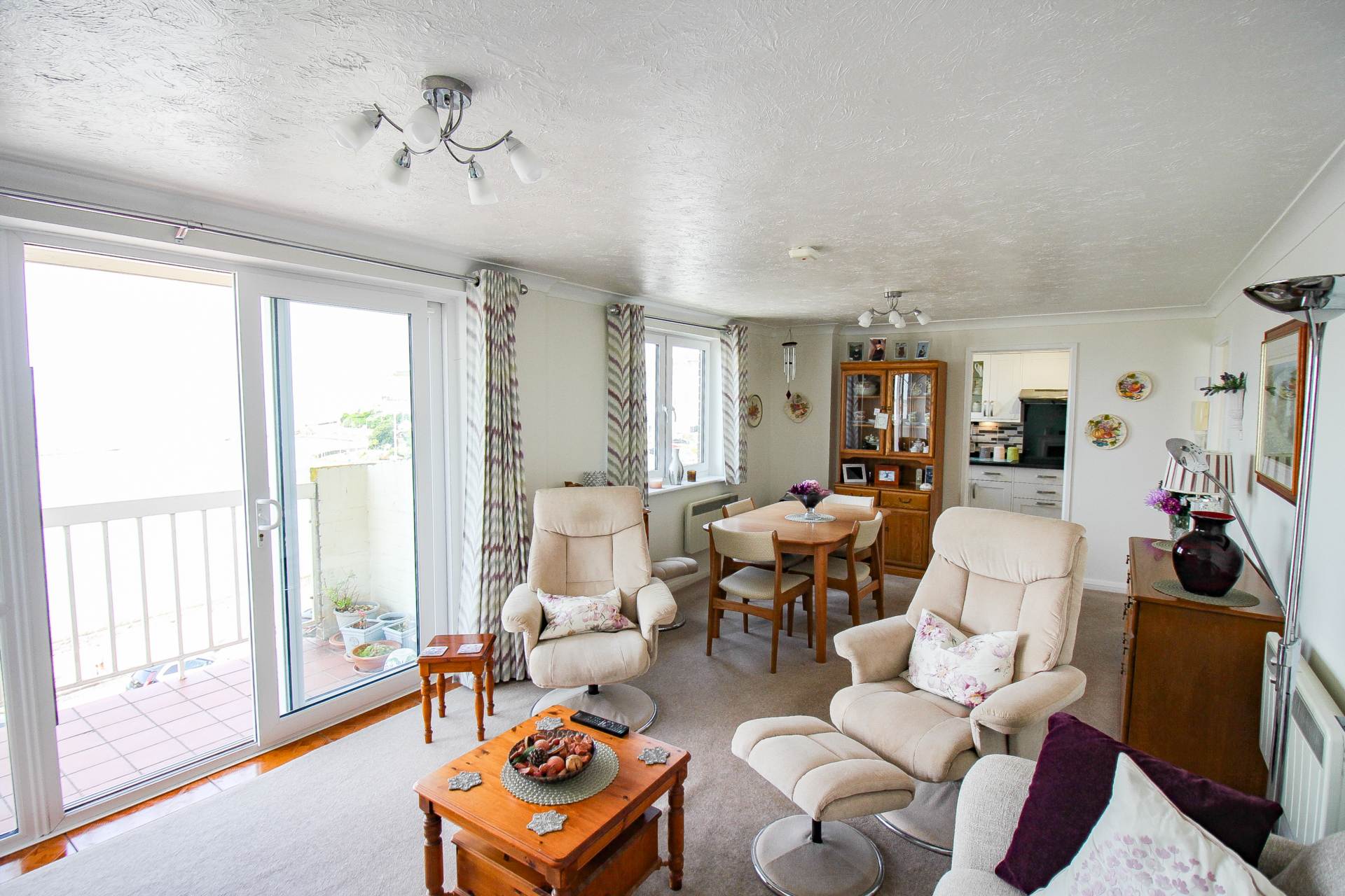 Sea Front Location**Two Bedrooms**Fabulous Sea Views**, Image 5