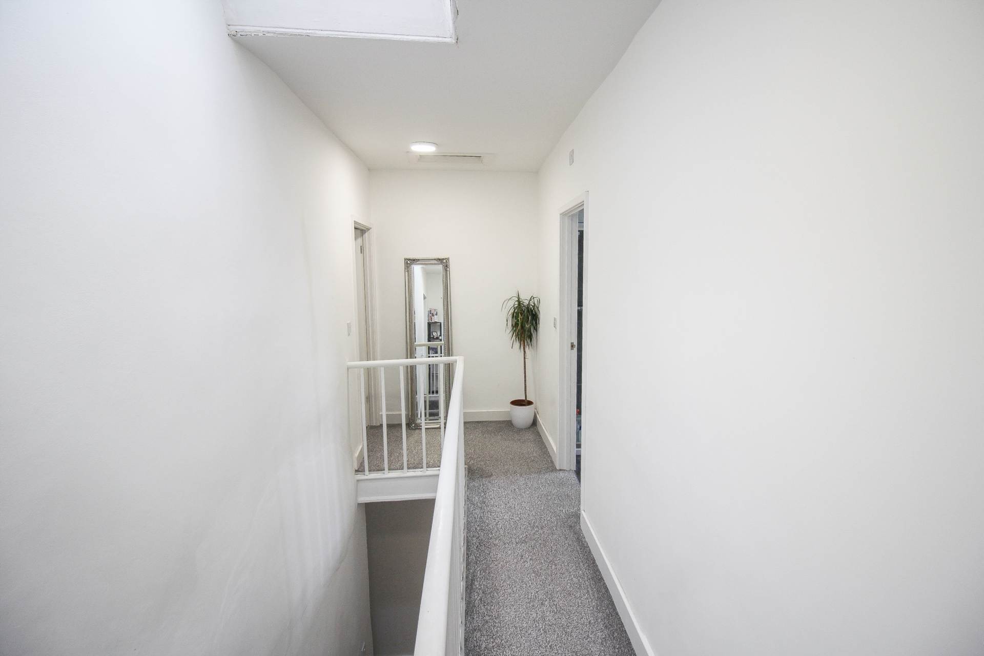 Centrally Located**3-4 Bedrooms**South Facing Garden**Motivated Seller**Well Presented Throughout**, Image 10