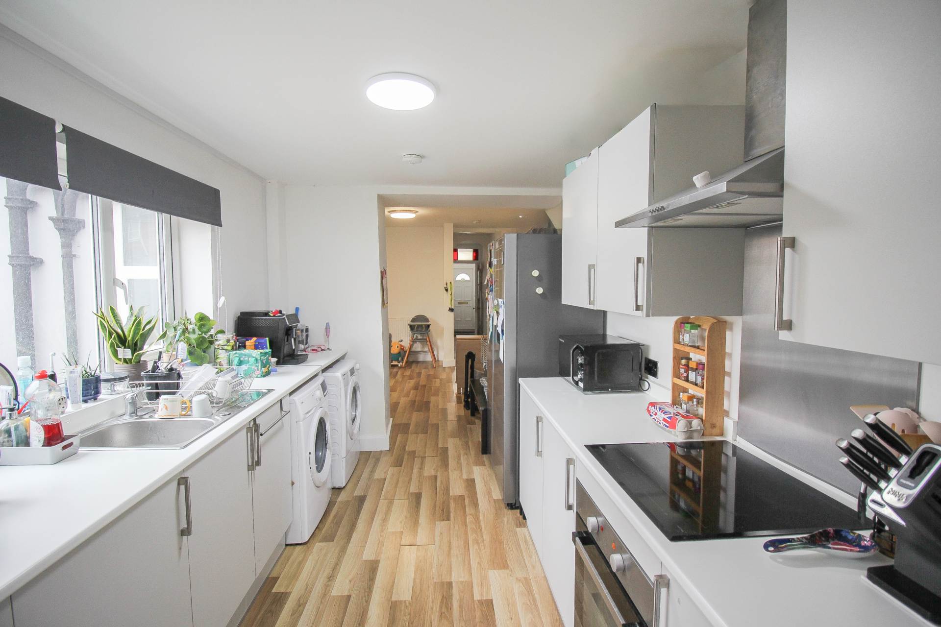 Centrally Located**3-4 Bedrooms**South Facing Garden**Motivated Seller**Well Presented Throughout**, Image 4