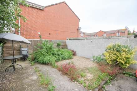 Centrally Located**3-4 Bedrooms**South Facing Garden**Motivated Seller**Well Presented Throughout**, Image 15