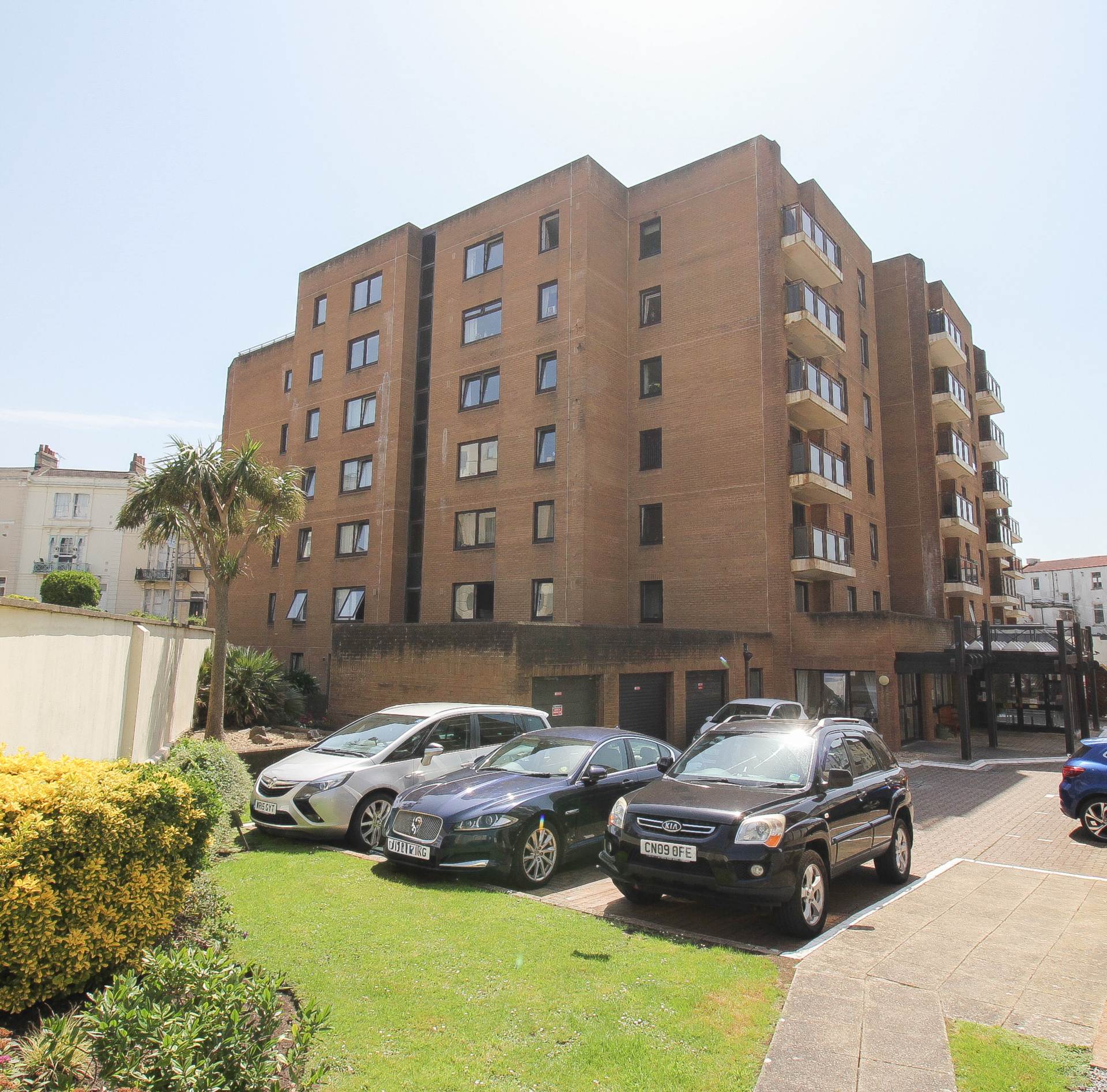 Madeira Court**Sea Front Location**Sea View**Beautifully Presented**, Image 1