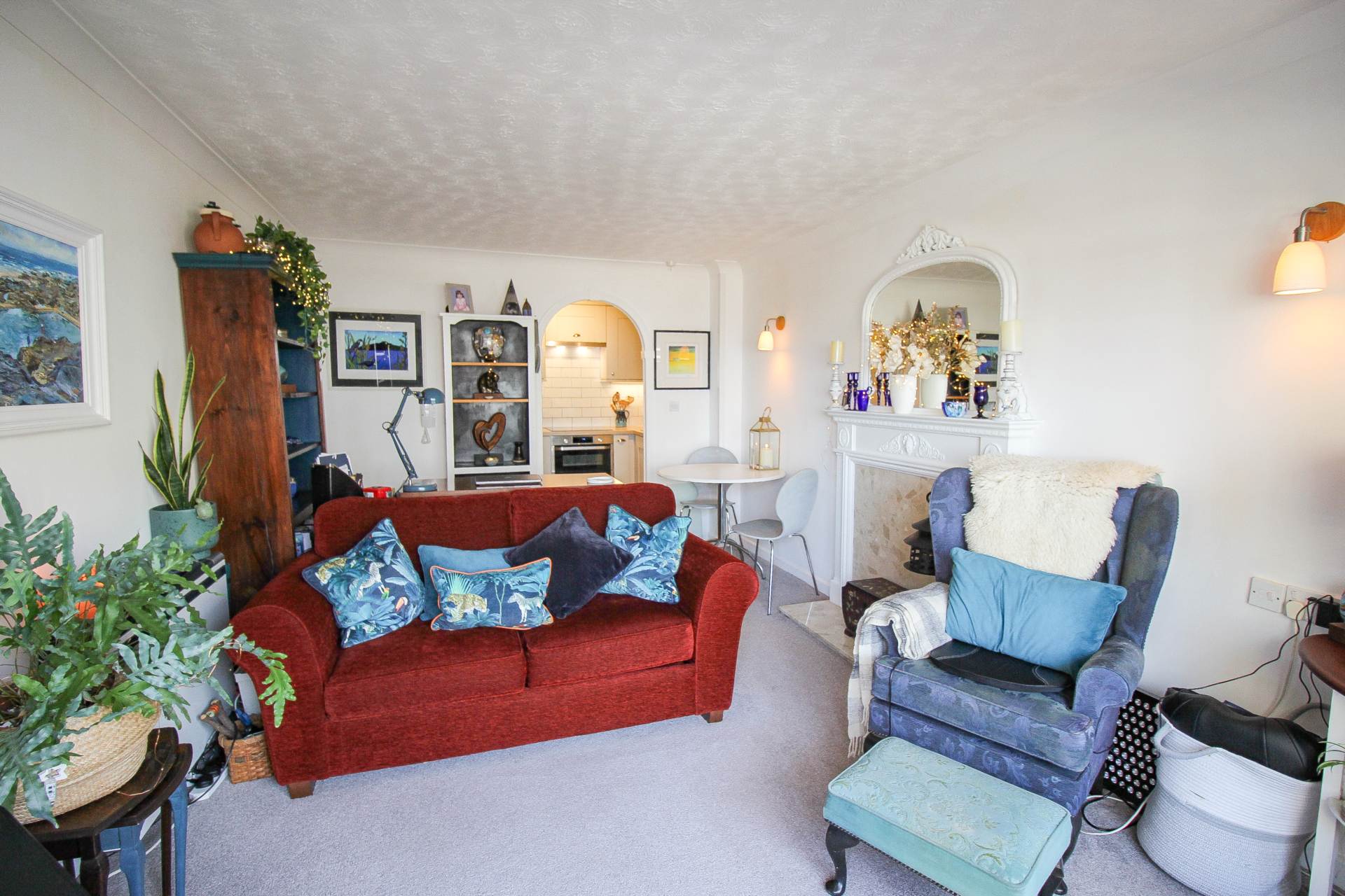 Madeira Court**Sea Front Location**Sea View**Beautifully Presented**, Image 4