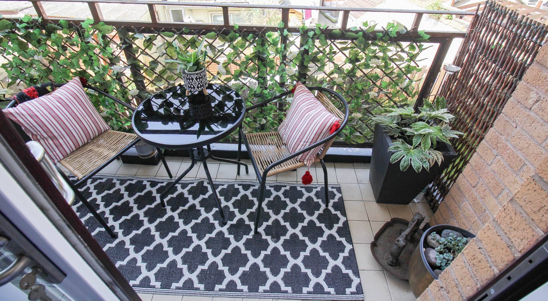 Madeira Court**Sea Front Location**Sea View**Beautifully Presented**, Image 7