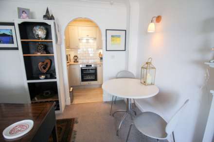 Madeira Court**Sea Front Location**Sea View**Beautifully Presented**, Image 6