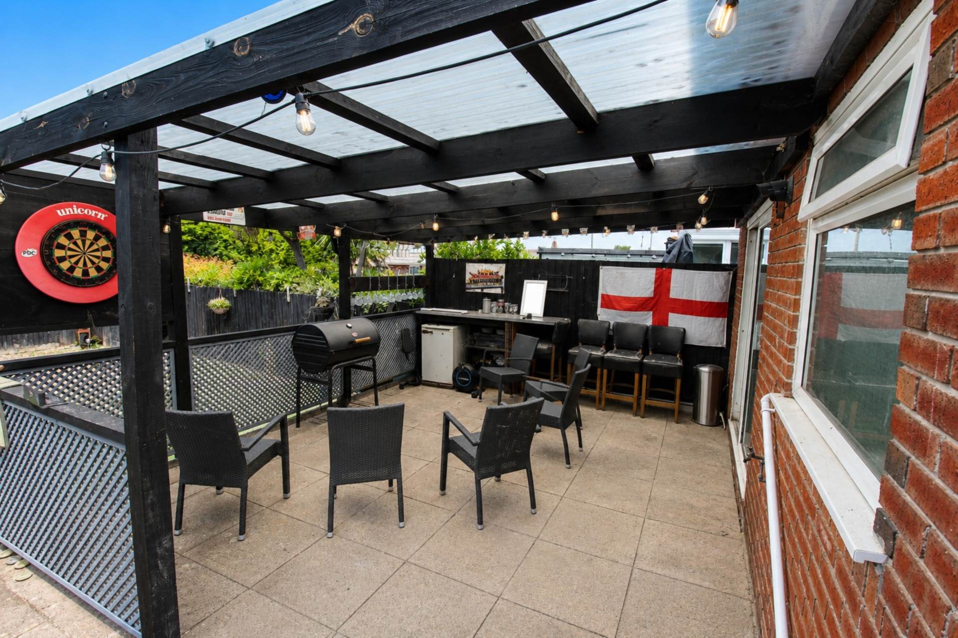 Locking Road**Home & Income** 6 Bedrooms**Great Location**, Image 17