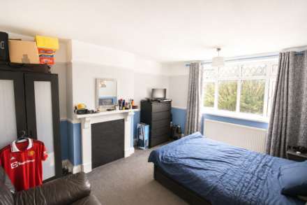 Locking Road**Home & Income** 6 Bedrooms**Great Location**, Image 10
