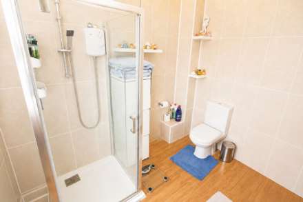 Locking Road**Home & Income** 6 Bedrooms**Great Location**, Image 14