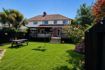 Locking Road**Home & Income** 6 Bedrooms**Great Location**, Image 18