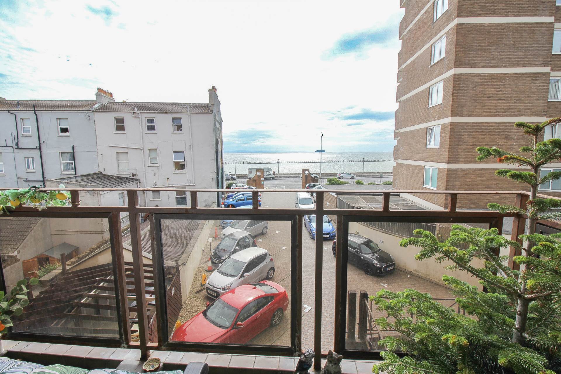 Madeira Court**Sea Front Location**Very Well Presented**Super Sea Views**, Image 1