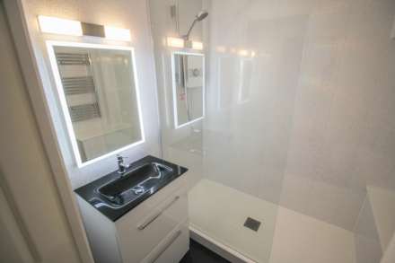 Madeira Court**Sea Front Location**Very Well Presented**Super Sea Views**, Image 11