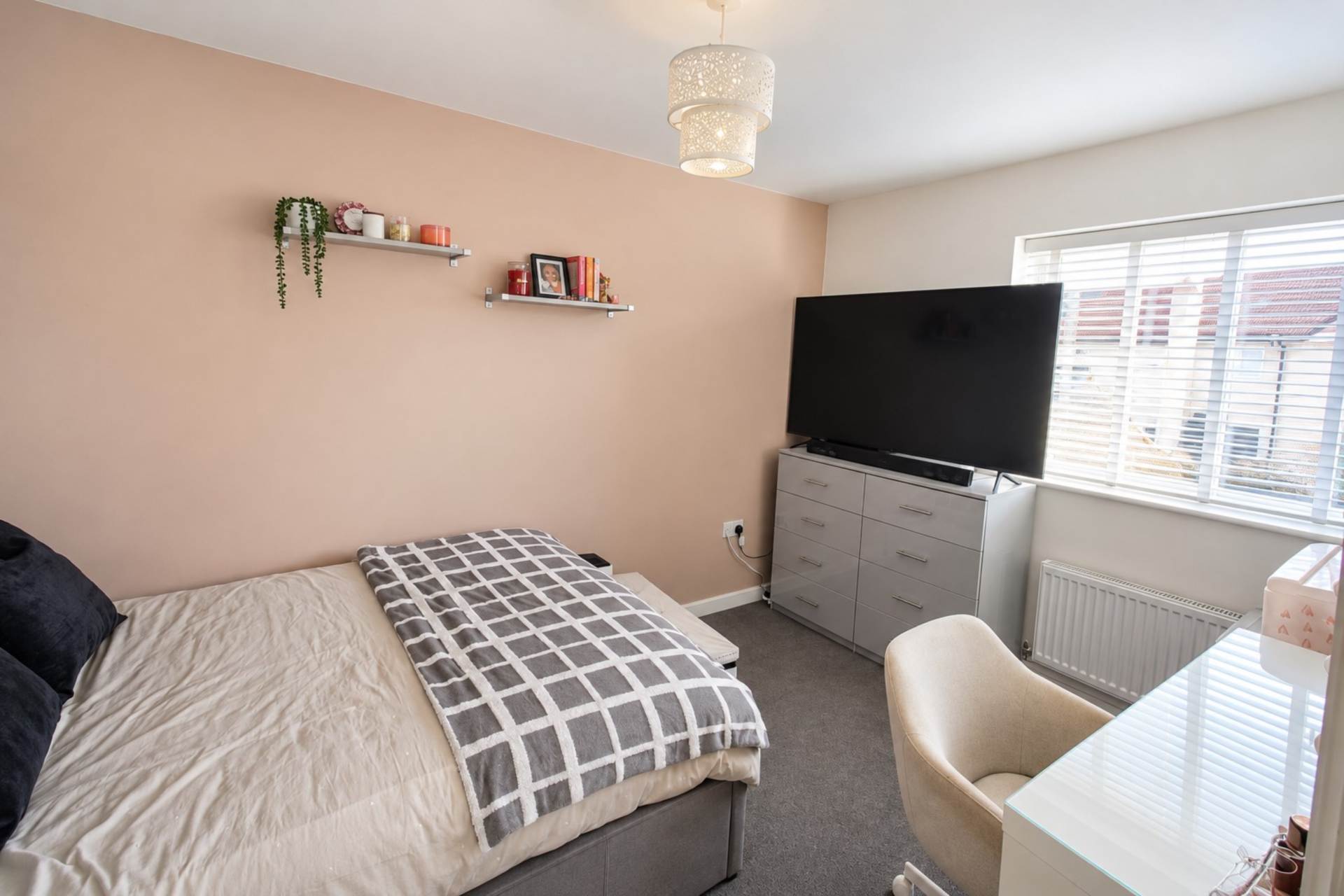 **Cheddar**2 Minutes to Reservoir**Excellent Location**Fabulous Private Garden**4 Double Bedrooms**, Image 20