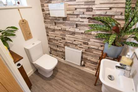 **Cheddar**2 Minutes to Reservoir**Excellent Location**Fabulous Private Garden**4 Double Bedrooms**, Image 14