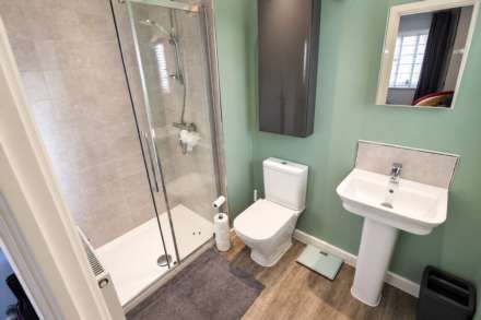 **Cheddar**2 Minutes to Reservoir**Excellent Location**Fabulous Private Garden**4 Double Bedrooms**, Image 19