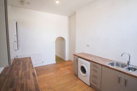 West Street**Just Off Beach Front**Home & Income**, Image 4
