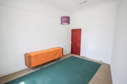 West Street**Just Off Beach Front**Home & Income**, Image 9