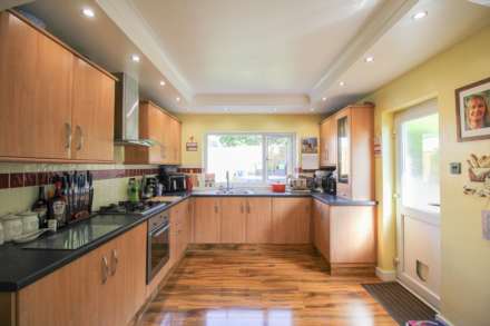 Hawthorn Park, Worle Hillside, Image 7
