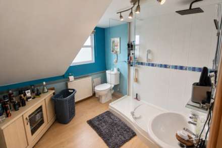 **Sand Bay**Perfect for Dual Occupancy**Swimming Pool Complex**2 Minutes to Beach**, Image 18