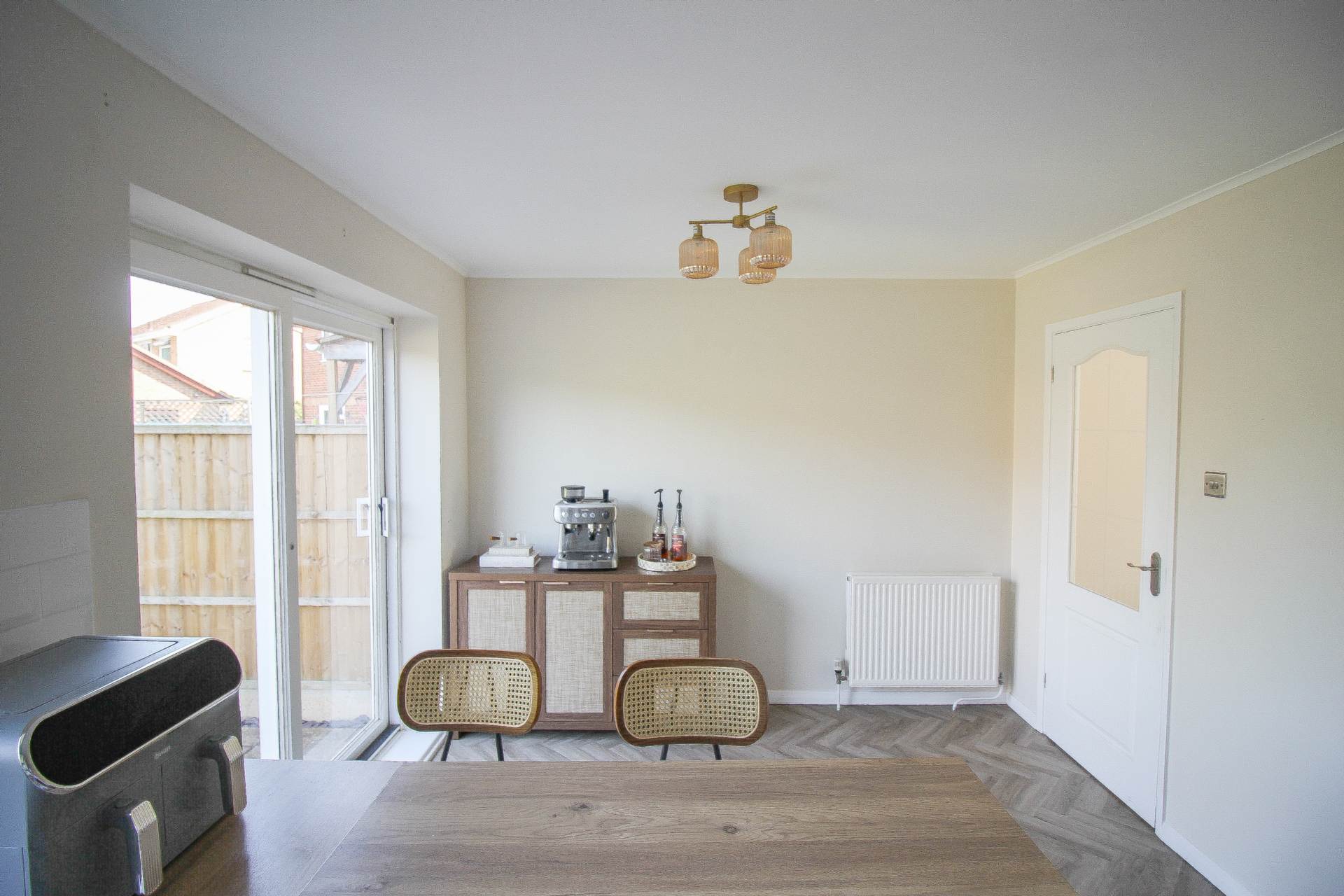 Richards Close**Beautifully presented**Large Sunny Garden**3 Bedrooms**Extra Living Space**, Image 10