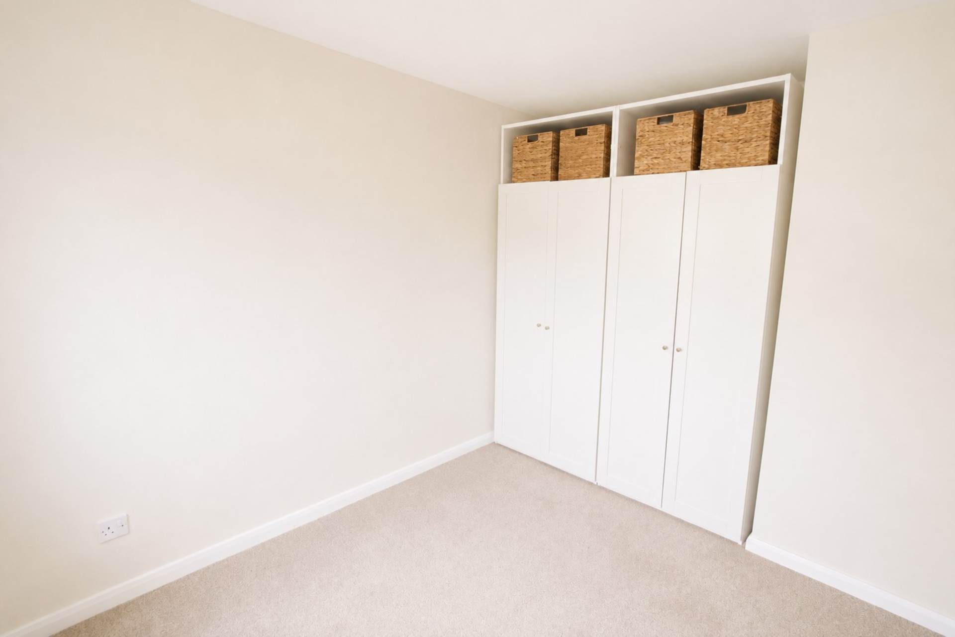 Richards Close**Beautifully presented**Large Sunny Garden**3 Bedrooms**Extra Living Space**, Image 12