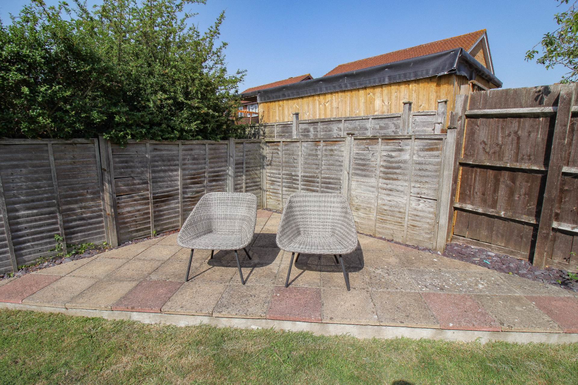 Richards Close**Beautifully presented**Large Sunny Garden**3 Bedrooms**Extra Living Space**, Image 17