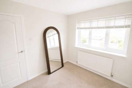 Richards Close**Beautifully presented**Large Sunny Garden**3 Bedrooms**Extra Living Space**, Image 13