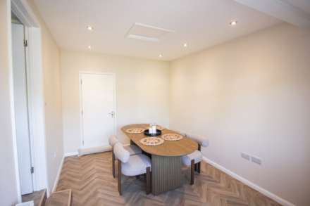 Richards Close**Beautifully presented**Large Sunny Garden**3 Bedrooms**Extra Living Space**, Image 6