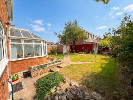 Manor Farm Crescent, Edge Of Hutton Village, Image 7