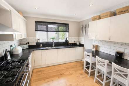 Bristol Road, Langford Village, Image 9