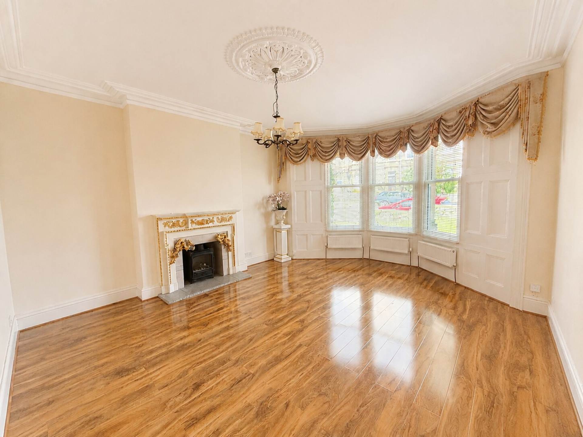 Ashcombe Gardens, Milton, Image 11