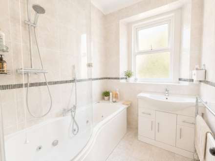 Ashcombe Gardens, Milton, Image 19