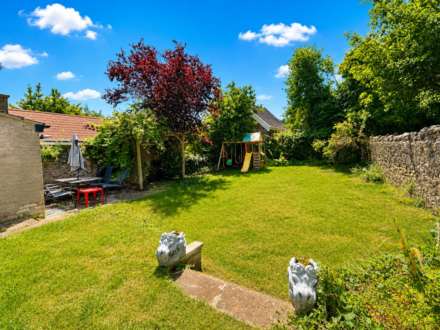 Ashcombe Gardens, Milton, Image 9