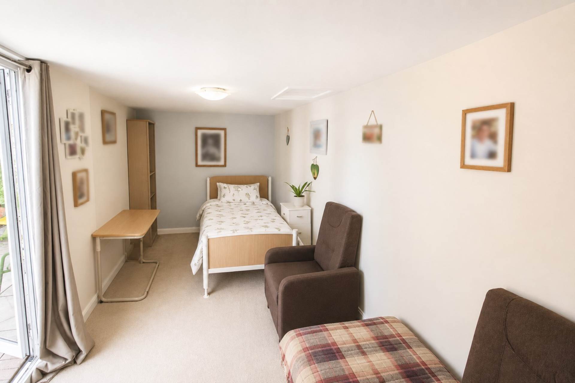 Worle**House with Potential Annex** Potential of 6 Beds**2 Shower Rooms & Bathroom**, Image 10